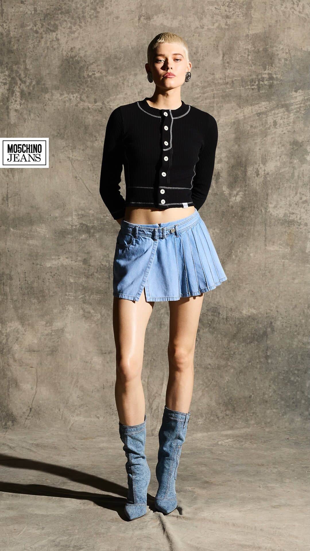 Moschinoのインスタグラム：「For a whole new generation of Moschino lovers. Your complete denim wardrobe is here, courtesy of M05CH1N0 JEANS.   Be inspired by the latest styles at the link in our bio.   #MoschinoJeans」