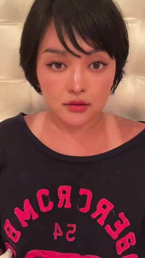 みたらし加奈のインスタグラム：「日焼け配信🌺」