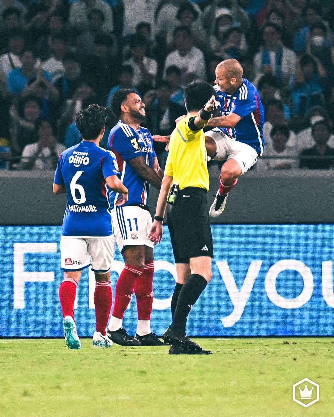 サッカーキングさんのインスタグラム写真 - (サッカーキングInstagram)「. 横浜FMに2点ビハインドも…マンチェスター・Cが逆転勝利！　“怪物“ハーランドは2ゴールの活躍（2023.7.23）  📷Photo by @shimpeei（SOCCERKING）  #🏴󠁧󠁢󠁥󠁮󠁧󠁿｜#ManCity #マンチェスターシティ  #⚓｜#横浜Fマリノス #fmarinos #Jリーグ #JLEAGUE #J撮り  #サッカーキング #サッカー #soccer #football #⚽️」7月23日 23時12分 - soccerkingjp