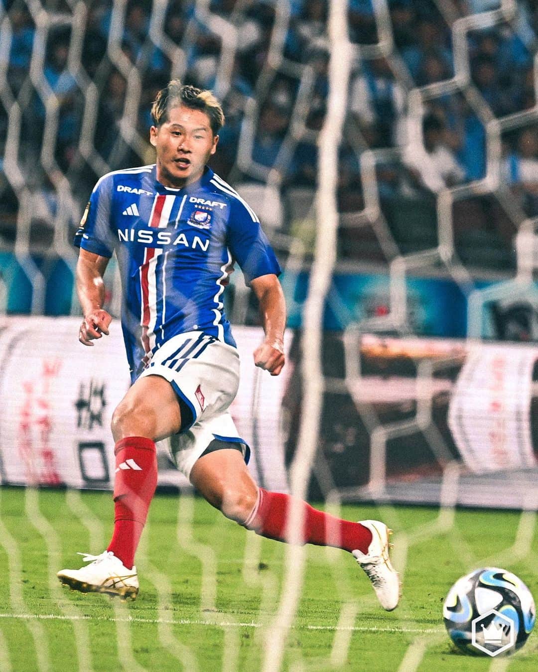 サッカーキングさんのインスタグラム写真 - (サッカーキングInstagram)「. 横浜FMに2点ビハインドも…マンチェスター・Cが逆転勝利！　“怪物“ハーランドは2ゴールの活躍（2023.7.23）  📷Photo by @shimpeei（SOCCERKING）  #🏴󠁧󠁢󠁥󠁮󠁧󠁿｜#ManCity #マンチェスターシティ  #⚓｜#横浜Fマリノス #fmarinos #Jリーグ #JLEAGUE #J撮り  #サッカーキング #サッカー #soccer #football #⚽️」7月23日 23時12分 - soccerkingjp
