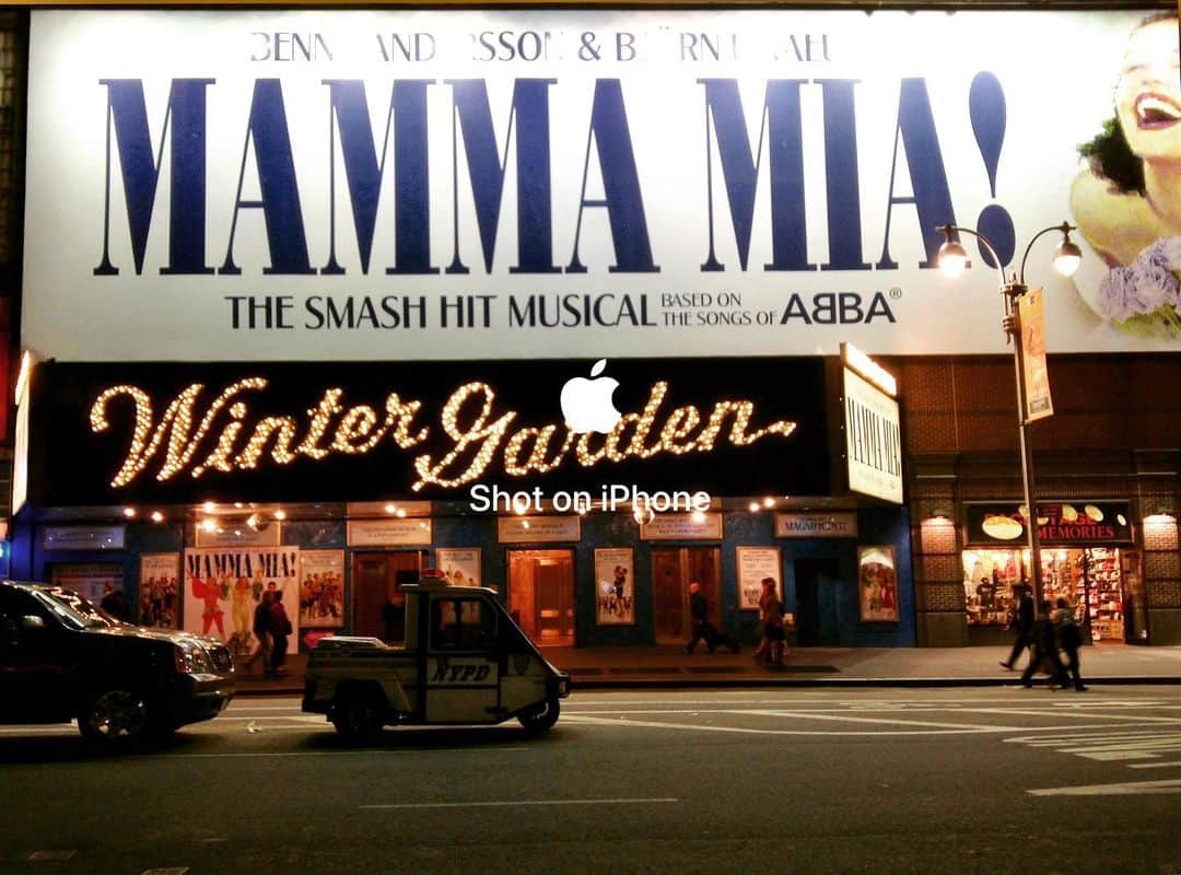 稲垣雅彦さんのインスタグラム写真 - (稲垣雅彦Instagram)「New York City Broadway #mammamia #mammamiamusical  #streetphotography  #broadway #ny #snapphoto #streetclassics #storyofthestreet #streetphotographyintern #streetphotographyinternational  #photocinematica」7月23日 23時16分 - masahiko_inagaki