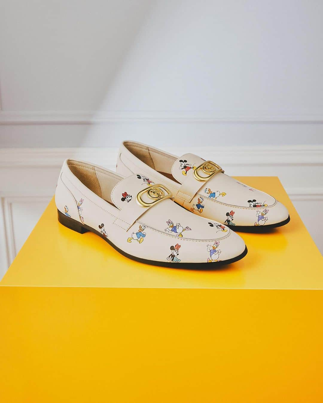 ALDO shoesさんのインスタグラム写真 - (ALDO shoesInstagram)「Are you ready for the launch of #DisneyxALDO on August 3rd?  Disney’s Mickey & Friends adorn this joyful limited-edition collection combines nostalgia and imagination with a touch of magic. Head to our stories for a fun quiz!」7月23日 23時35分 - aldo_shoes