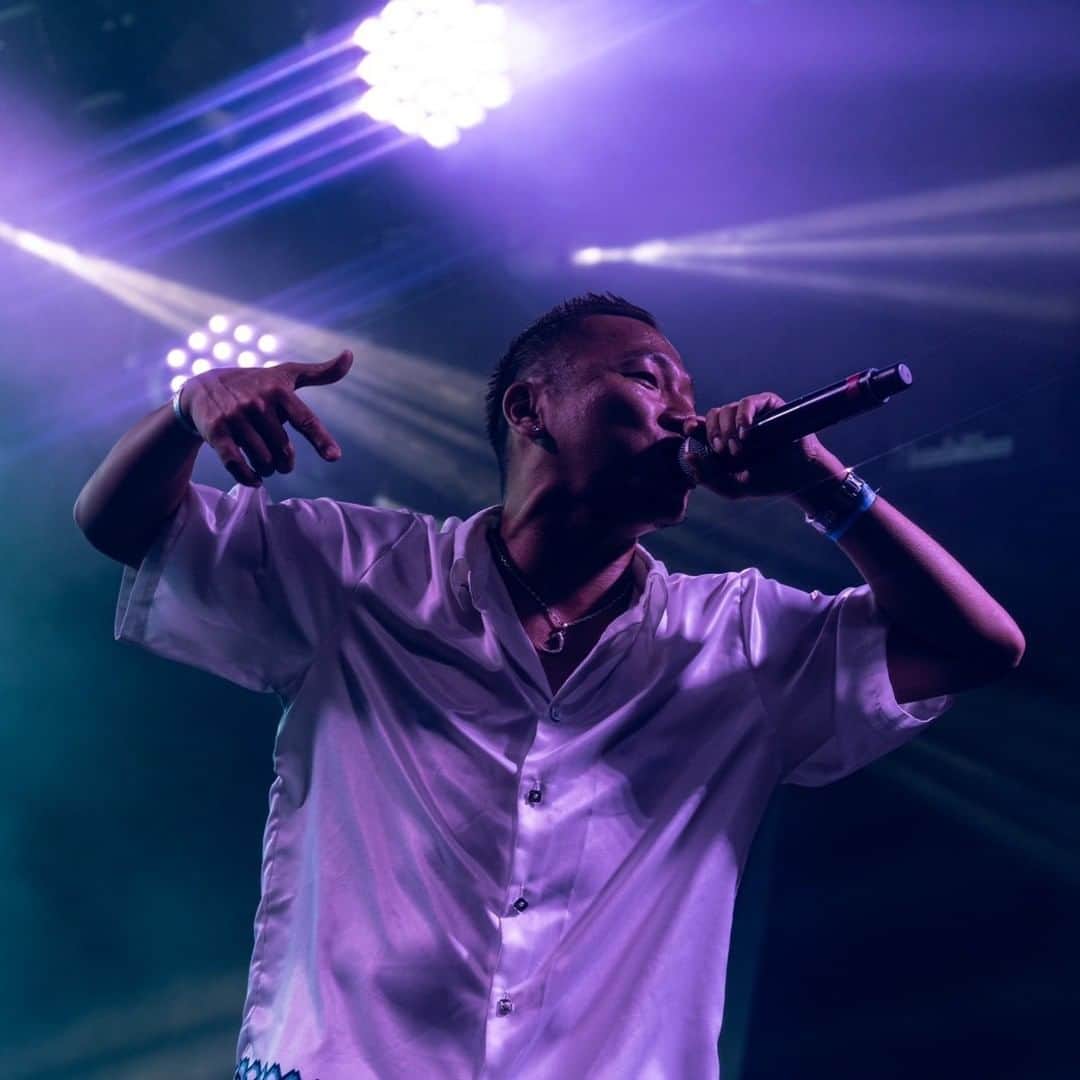Def Techさんのインスタグラム写真 - (Def TechInstagram)「・ 2023/07/22 Rising Japan MusicFest 2023  "Thank you, “Rising Japan MusicFest 2023” What an incredible night of music and energy!  Your support and enthusiasm made this live performance unforgettable. We couldn't have done it without each and every one of you! Until we meet again, keep spreading the love for music!  #risingjapanmusicfest #rjm2023 @rjmusicfest   @deftech #DefTech = @shen037   & @microfromdeftech  @djhirakatsu   PHOTO：Ryo Funaki  ＝＝＝＝＝ Def Tech 秋の全国5都市ワンマンツアー The Sound Waves Tour 2023🔥 ★チケット一般発売開始！！  Shen & Micro が奏でるハーモニーを体感して心揺さぶる音楽の波に包まれよう！  ▼開催日程 9/15 愛知 日本特殊陶業市民会館 9/17 千葉 市川市文化会館 9/28 東京 TOKYO DOME CITY HALL 9/29 大阪 オリックス劇場 10/1 福岡 福岡国際会議場  ★ チケット一般発売開始！ ▼ お申し込みはコチラ（ローソンチケット） http://l-tike.com/deftech/  ▼ お申し込みはコチラ（イープラス） https://eplus.jp/sf/word/0000003631  ▼ お申し込みはコチラ（チケットぴあ） https://t.pia.jp/pia/artist/artists.do?artistsCd=37240188  受付日程 / 2023/7/1(土) 10:00 ～ 2023/8/29(火) 22:00 まで 枚数制限 / 4枚まで 年齢制限 / 5歳以上チケット必要」7月24日 9時37分 - deftech