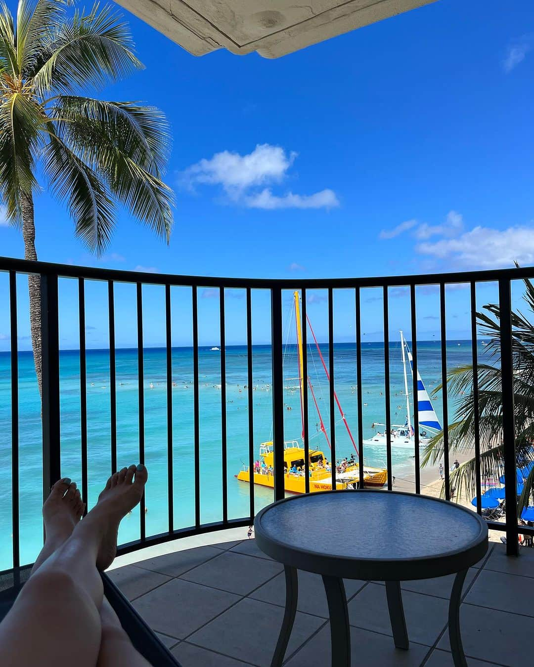 遊海 Yuumiさんのインスタグラム写真 - (遊海 YuumiInstagram)「Waikiki Hawaii, oceanfront view paradise @themoanasurfrider 💙   #ハワイ　#ワイキキ　#モアナサーフライダー #ホノルル　#アメリカ　#観光　#moanasurfrider #marriotbonvoy #waikiki #hawaii #honolulu #travel #yuumitravel #peace #paradise」7月24日 10時01分 - yuumi_kato