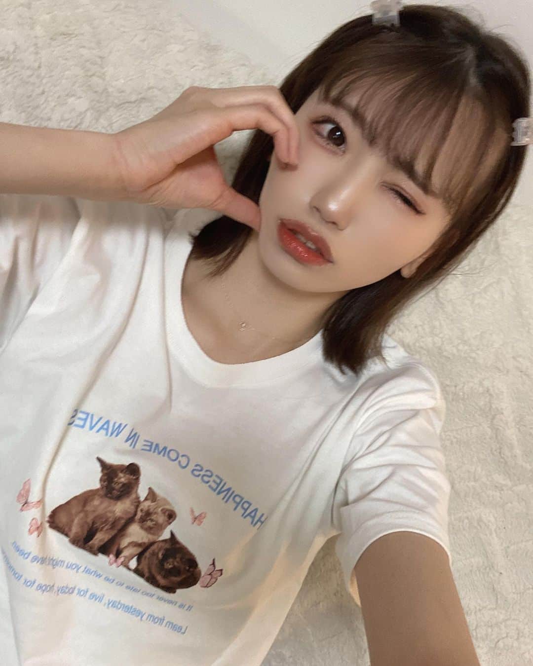 石原美沙紀のインスタグラム：「🐈🐈🐈 今日もがんばってください♡  #데일리　#셀카　#일본　#친구해요 #instagood #instalike #instafashion #japanesegirl #cute  #アイドル  #selfie #followme #likeforlikes  #写真好きさんと繋がりたい#idol #japanese #メイク #フォローミー　#follow #モデル #推し」