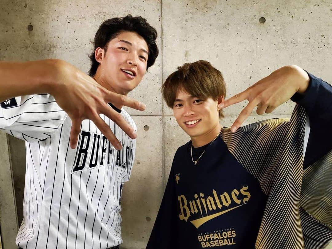 山岡泰輔さんのインスタグラム写真 - (山岡泰輔Instagram)「⁣ 応援ありがとうございました📣⁣ そーいちは汗かいててもいい男でした🫣⁣ 花火帰りに少しだけ見えた🤏⁣  #オリックスバファローズ #ほっともっとフィールド神戸」7月24日 10時26分 - yamaokataisuke__official