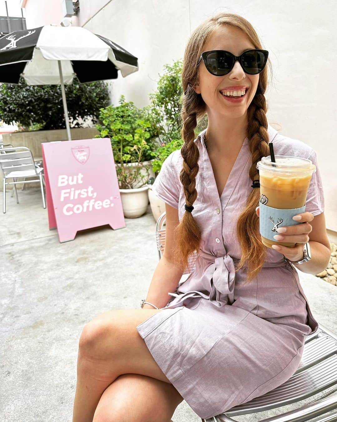 アシュリン・ピアースさんのインスタグラム写真 - (アシュリン・ピアースInstagram)「But first, coffee. 💕😌✨  Coffee shop: @alfred  Dress from: @shopmorninglavender   #Alfred #Coffee #CoffeeTime #LosAngeles #SummerVibes #Boba #MilkTea #Actor #Model #Streamer #BestPhoto #MorningLavender #CoffeeShop #Cafe #GirlsDay #SundayFunday」7月24日 10時39分 - ashlynpearce