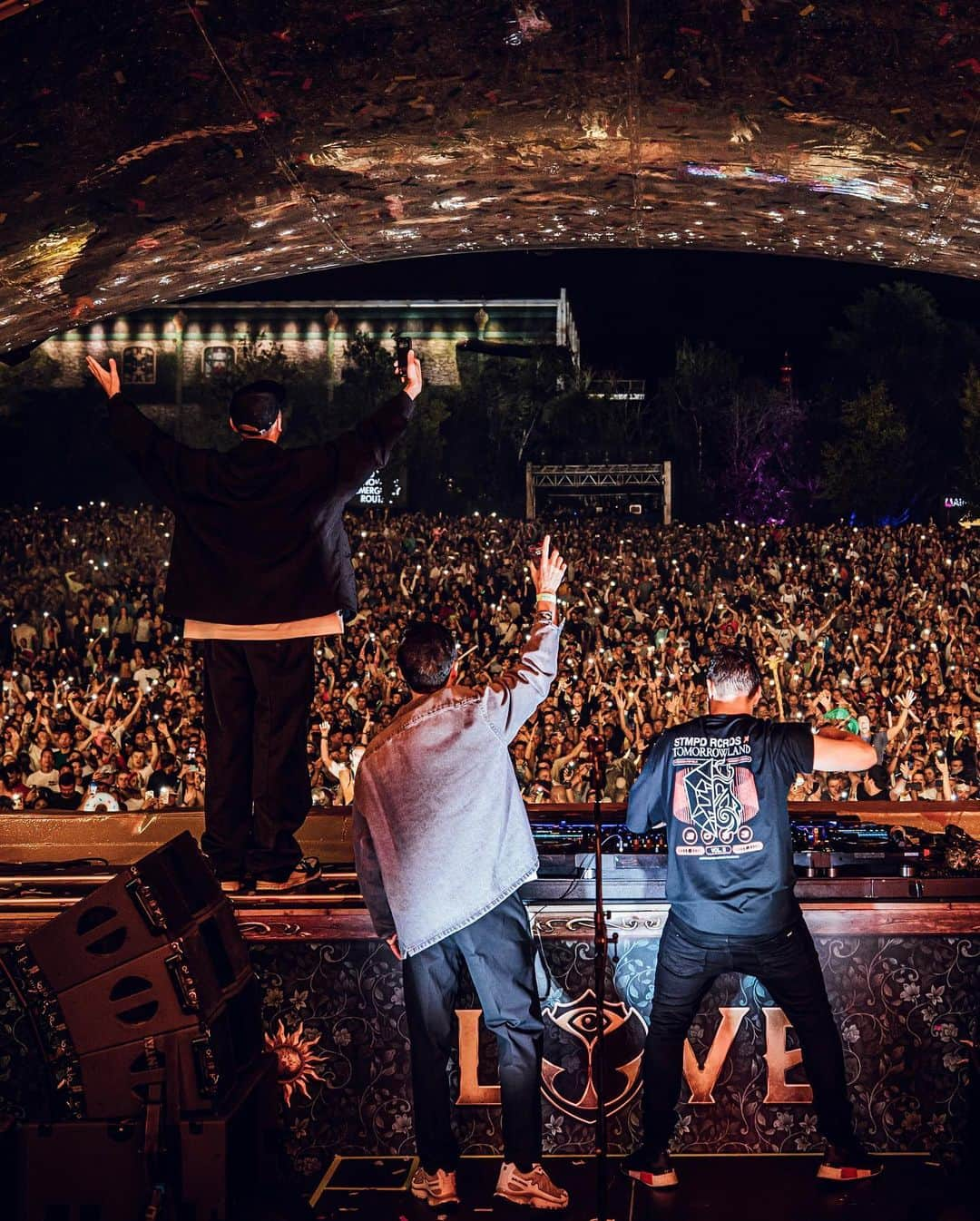 マーティン・ギャリックスさんのインスタグラム写真 - (マーティン・ギャリックスInstagram)「thank you all for coming to the @stmpdrcrds stage at Tomorrowland ❤️ can’t wait to close mainstage tonight」7月24日 1時52分 - martingarrix