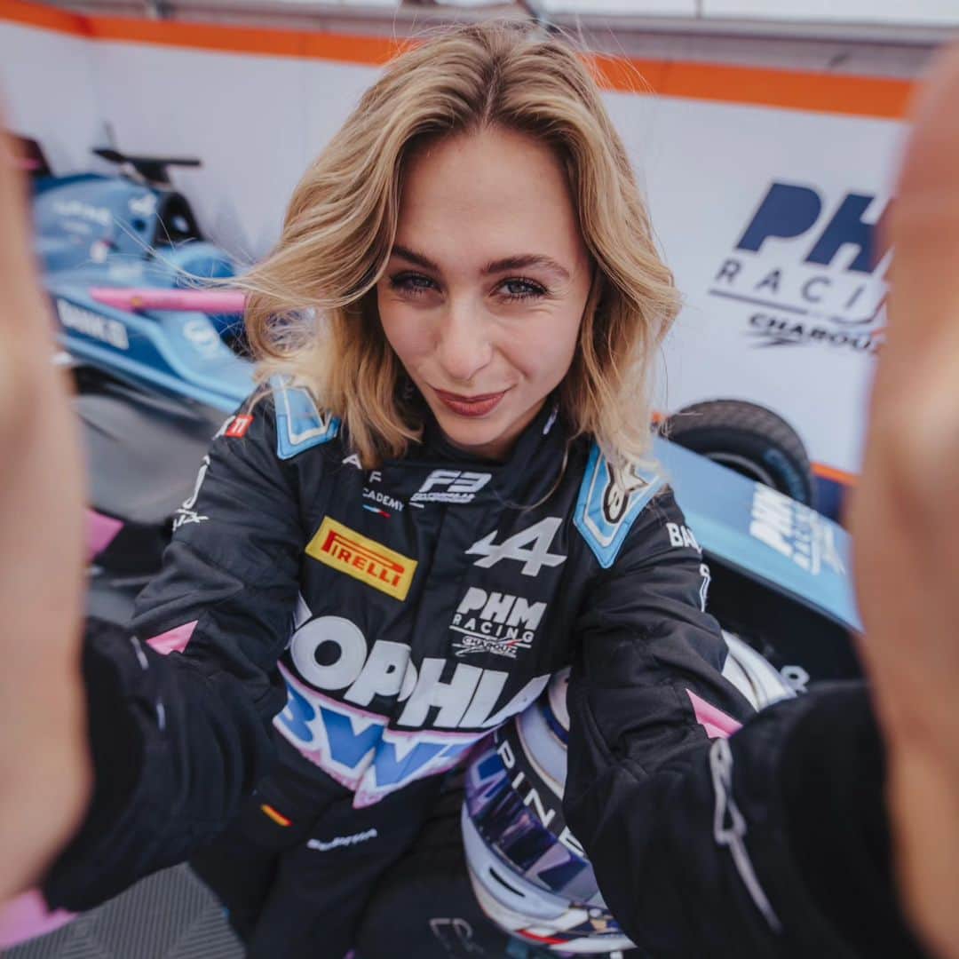 ソフィア・フロルシュのインスタグラム