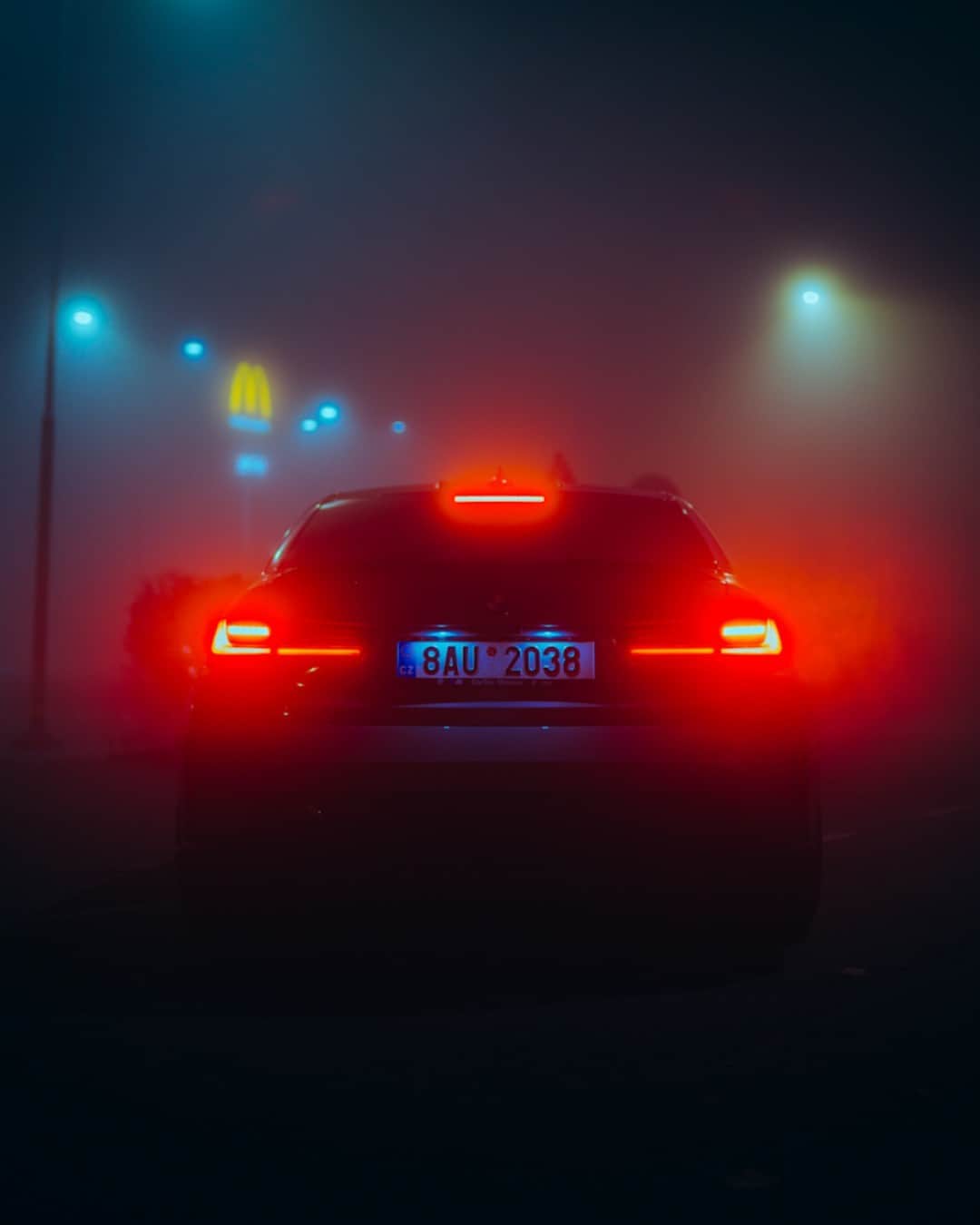 BMWのインスタグラム：「Driving through life - with a side of fries.  📸: @tobycrato #BMWRepost   The BMW M3 Competition Sedan. #THEM3 #BMWM #M3 #BMW #MPower __ BMW M3 Competition Sedan: Combined fuel consumption: 9.8 l/100 km. Combined CO2 emissions: 224–223 g/km. All data according to WLTP. Further info: www.bmw.com/disclaimer」