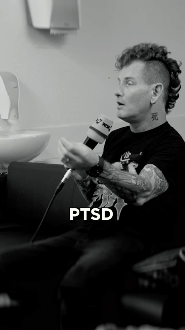 コリィ・テイラーのインスタグラム：「“Post Traumatic Blues” #behindthesong • Trying to help those not affected by PTSD, understand a bit what it’s like to have it.」