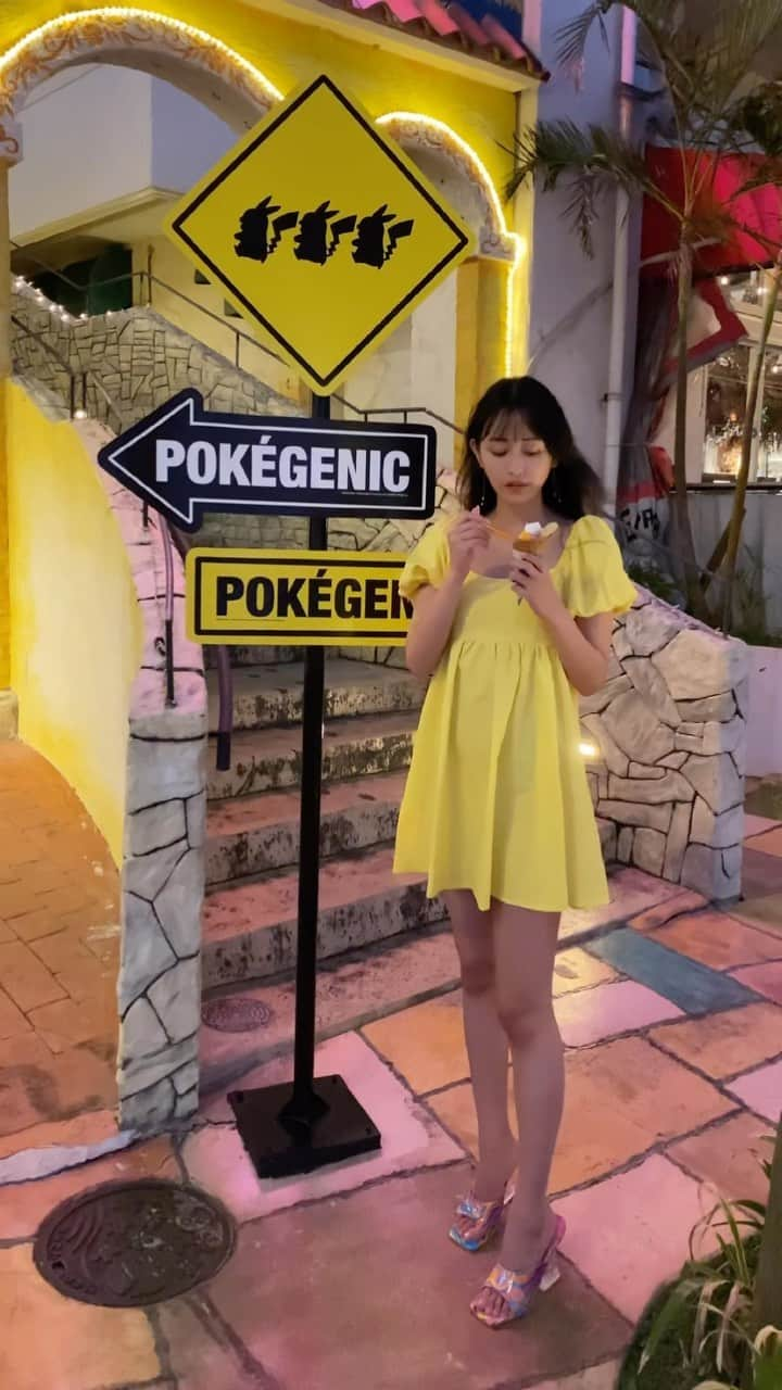 天野ちよのインスタグラム：「ピカチュウを探せ🌙🥂💫   #サーティワン#Pokemon#旅行#北谷#americanvillage#女子旅#沖縄#トレーニング#トレーニング女子#ダイエット#ダイエット方法 #ダイエット生活 #ボディメイク #夏休み #ワンピース#ワンピ#水着#夏コーデ #shein #shein購入品#sheinコーデ #okinawa #okinawatrip #Okinawabeach#Japan#japantravel #beach#bikini#gym#training」