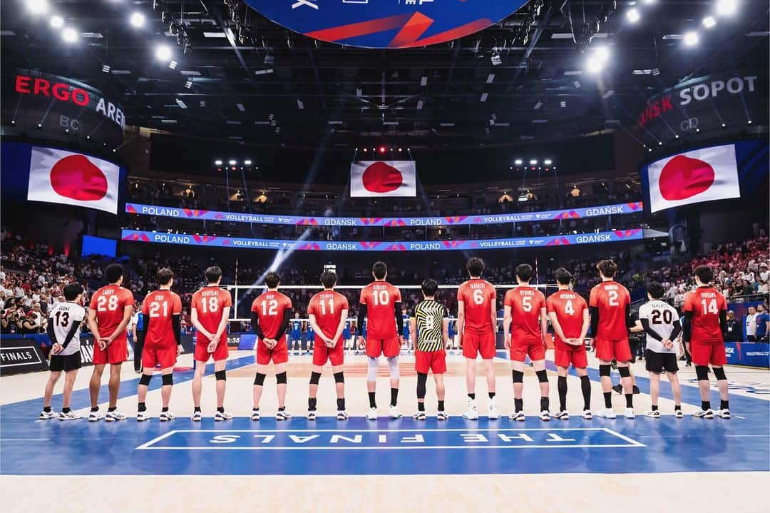 永露元稀さんのインスタグラム写真 - (永露元稀Instagram)「. VNL2023 in Gdansk🇵🇱 3rd place🥉 沢山の応援ありがとうございました🙇‍♂️ サイコーでーす💪 . #龍神nippon  #vnl2023  #🥉」7月24日 6時07分 - motokn68