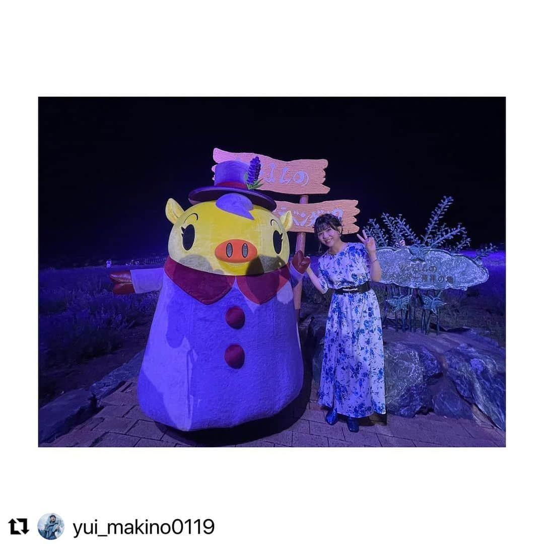 柏木作夢さんのインスタグラム写真 - (柏木作夢Instagram)「【ラベンダーフェスタ2023】  7/16 北海道の上富良野で開催されたれたラベンダーフェスタ2023にて牧野由依さんのステージ衣装をスタイリングさせて頂きました👗🪻  雨、やんでよかった🤣👏  牧野さん、いつもありがとう✨🤝  #Repost @yui_makino0119 with @use.repost ・・・ 🪻🪻🪻 ラベンダー畑のど真ん中にステージ 🪻🪻🪻  🎆🐖🔔  着心地が最高に良くて動きが綺麗なドレス👗 フィッティングの時に「水に濡れたら絶対ダメな感じのとても良い生地だーー！！」なんて喜んでたら 本番直前の雨☔️（笑） 色んな意味で止んでくれて 本当によかった🤣  #サムズポイント #牧野由依 san #アミューズ #北海道 #ラベンダーフェスタ #上富良野 #ラベンダー#ラベンダー畑  #live#イベント #スタイリスト #SAMUKASHIWAGI #柏木作夢」7月24日 6時14分 - samukashiwagi