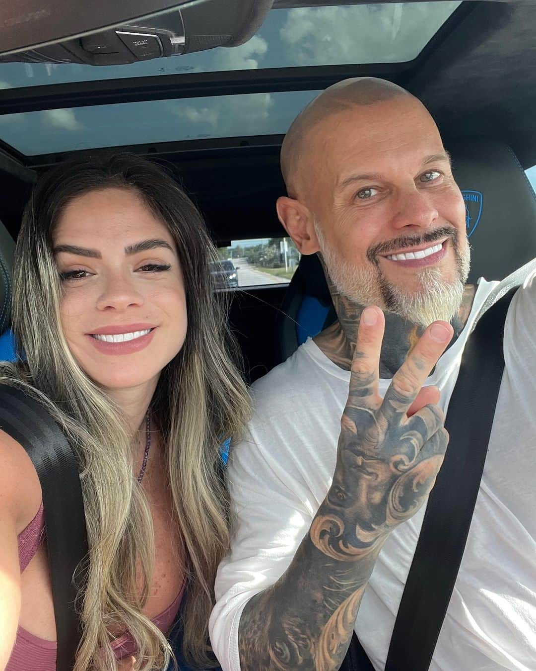 Michelle Lewinさんのインスタグラム写真 - (Michelle LewinInstagram)「Heading out: Family Sunday Funday😍 (wherever the AC is working just fine… this heat is on another level)」7月24日 6時25分 - michelle_lewin