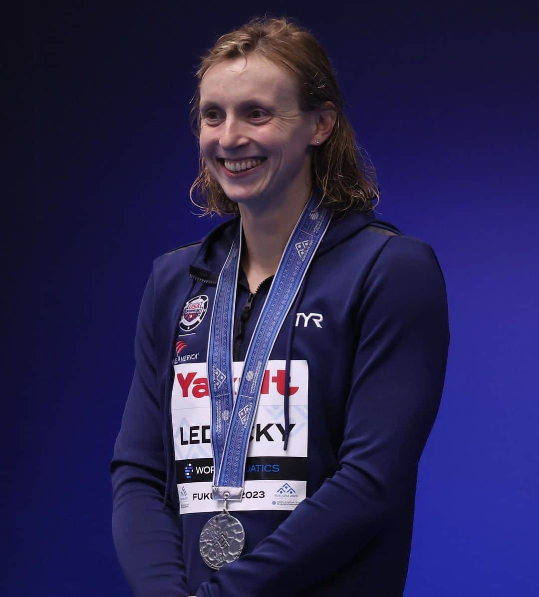 ケイティ・レデッキーさんのインスタグラム写真 - (ケイティ・レデッキーInstagram)「Day 1 ✅ 400 free in the books. Happy with my swim! 🇺🇸🥈Always an honor to rep @usaswimming and pick up a medal for the team, we’re just getting started here 🥰🇯🇵  Four sub-4 swims in one race 🔥and congrats @ariarnetitmus_ on the record swim 👏🏼  Ready to get going on some distance with the 1500 up next!😎  📸- @gettyimages  @world_aquatics #AQUAFukuoka23」7月24日 6時39分 - katieledecky