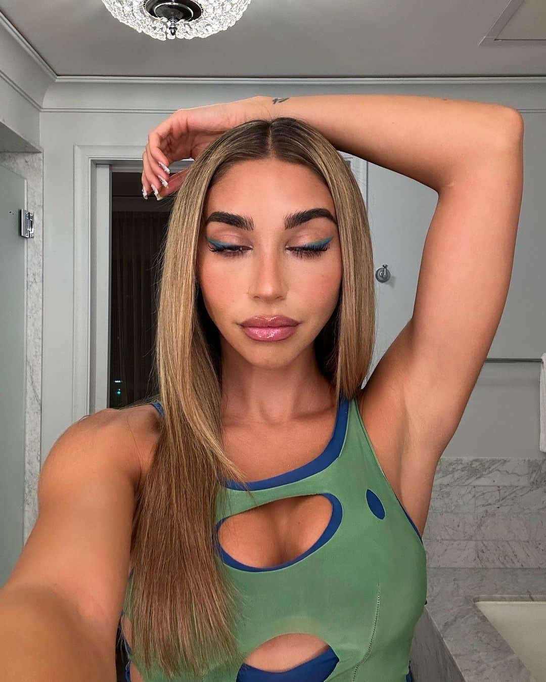 Chantel Jeffriesさんのインスタグラム写真 - (Chantel JeffriesInstagram)「In my own lane we can’t merge」7月24日 6時41分 - chanteljeffries