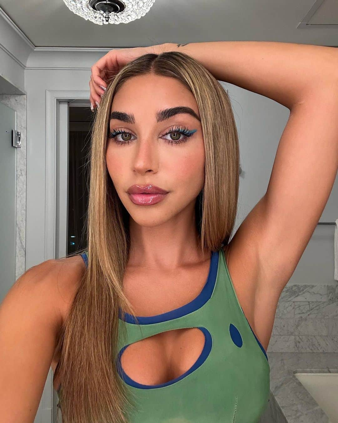 Chantel Jeffriesのインスタグラム：「In my own lane we can’t merge」