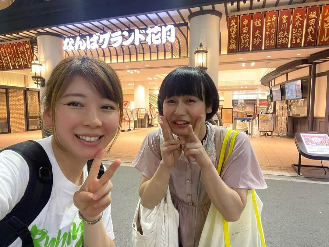 あやつるぽんさんのインスタグラム写真 - (あやつるぽんInstagram)「...ラニーノーズコント単独 . . . 夏の特別編ホラニー劇場 『百物語』 シークレットゲスト枠 幽霊で出演させてもらいました 最後の仕事がラニーノーズの単独で 三人で漫才する事ができて、 マジックも入れ込んでもらって、とても嬉しかった 呼んでくれてありがとう🧠🎸 楽しかったー！ 帰り道怖かった . でもよぴぴがゴキブリについて語ってきたのは もっと怖かったよぴぴ 道も間違えて長い事話してたでー . ※見逃し視聴は7/25（火）21:00まで ※販売は7/25（火）12:00まで リンクはプロフィール画面 ストーリーズアーカイブから . #ホラニー #ラニーノーズ #百物語」7月24日 7時18分 - ayatsurupon