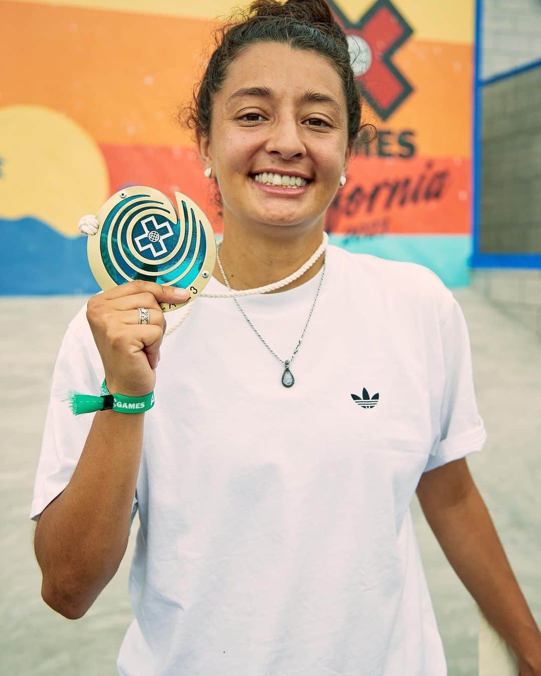 マライア・デュランのインスタグラム：「Best trick 🥇God is Good 💌 Thank you @xgames S/O to the other skaters. Skateboarding is in a special place. ❤️ Let’s Go New Mexico 😤 Another Gold for y’all 🍿」