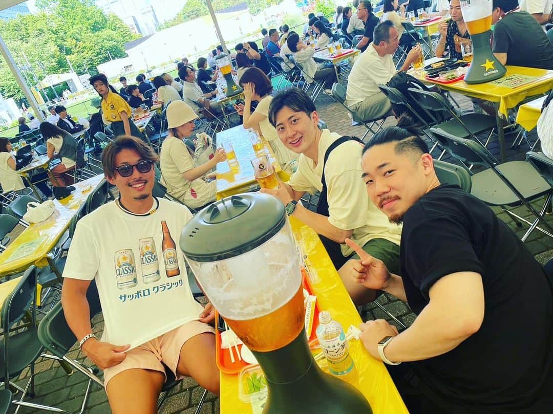 関野剛平のインスタグラム：「、 久々ビア行けた🍺 #サッポロビール #ザコとインチキ先輩」