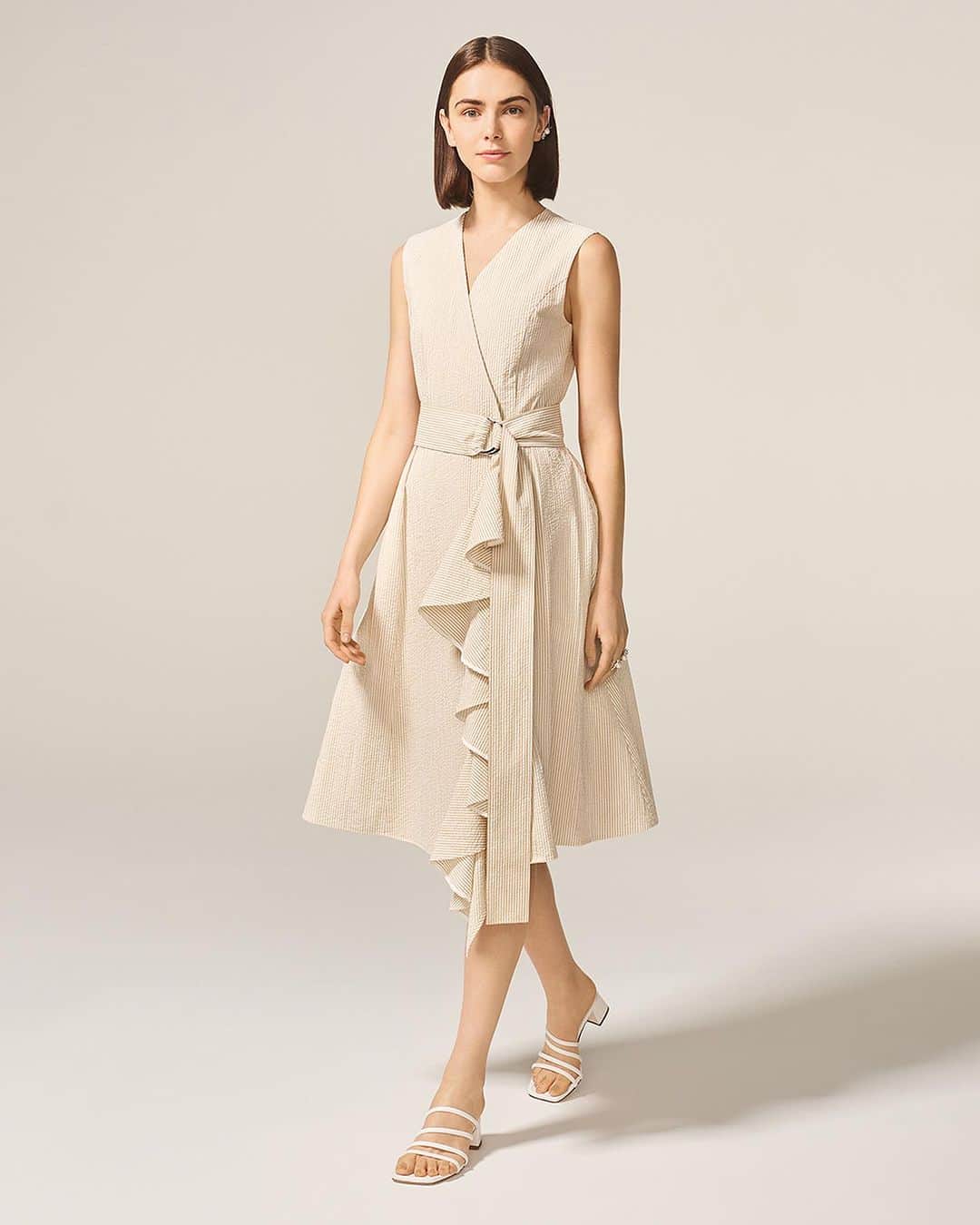 アディアムのインスタグラム：「Whether you're dressing up for a night out or seeking a chic daytime #ADEAM look, our lightweight striped seersucker capsule collection offers endless possibilities. Mix and match our versatile pieces to create effortless stylish summer outfits.」