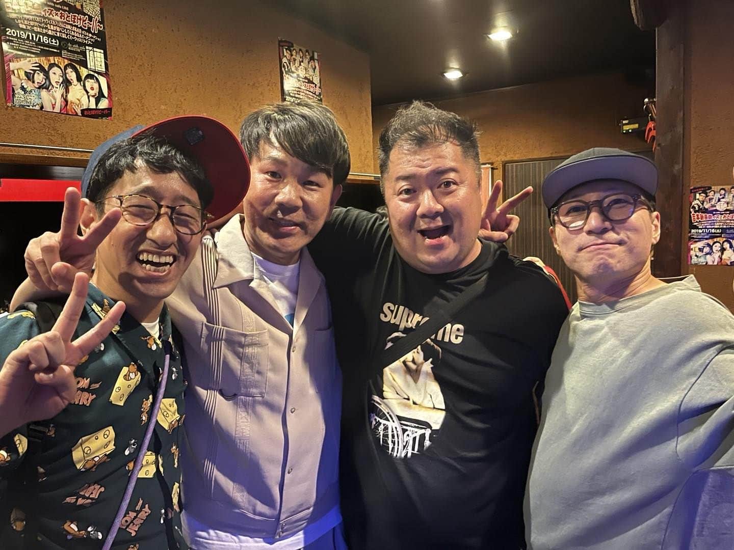 小杉竜一（ブラマヨ）のインスタグラム：「何で顔キレて投稿されてるの？🙇‍♀️」