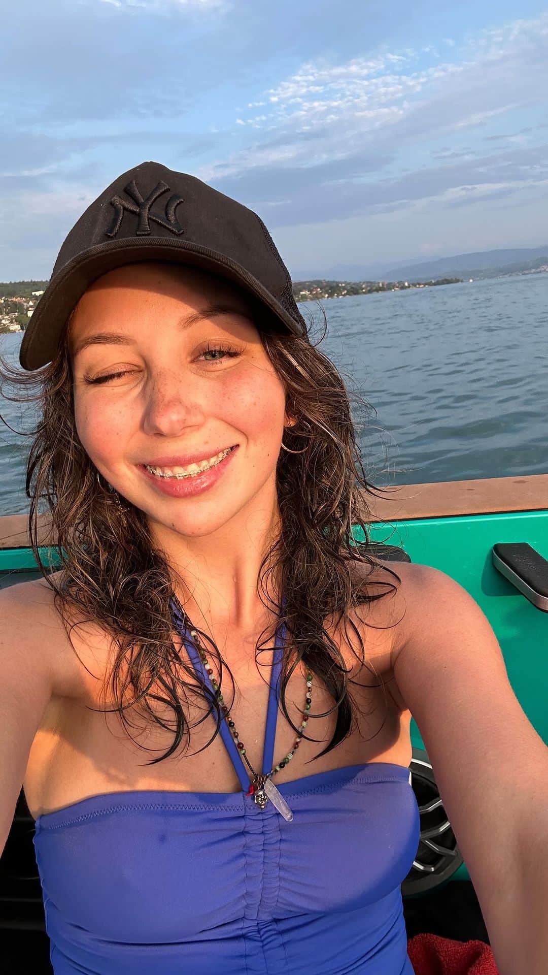 エリザベータ・トゥクタミシェワのインスタグラム：「Цюрих 2023 🌅」