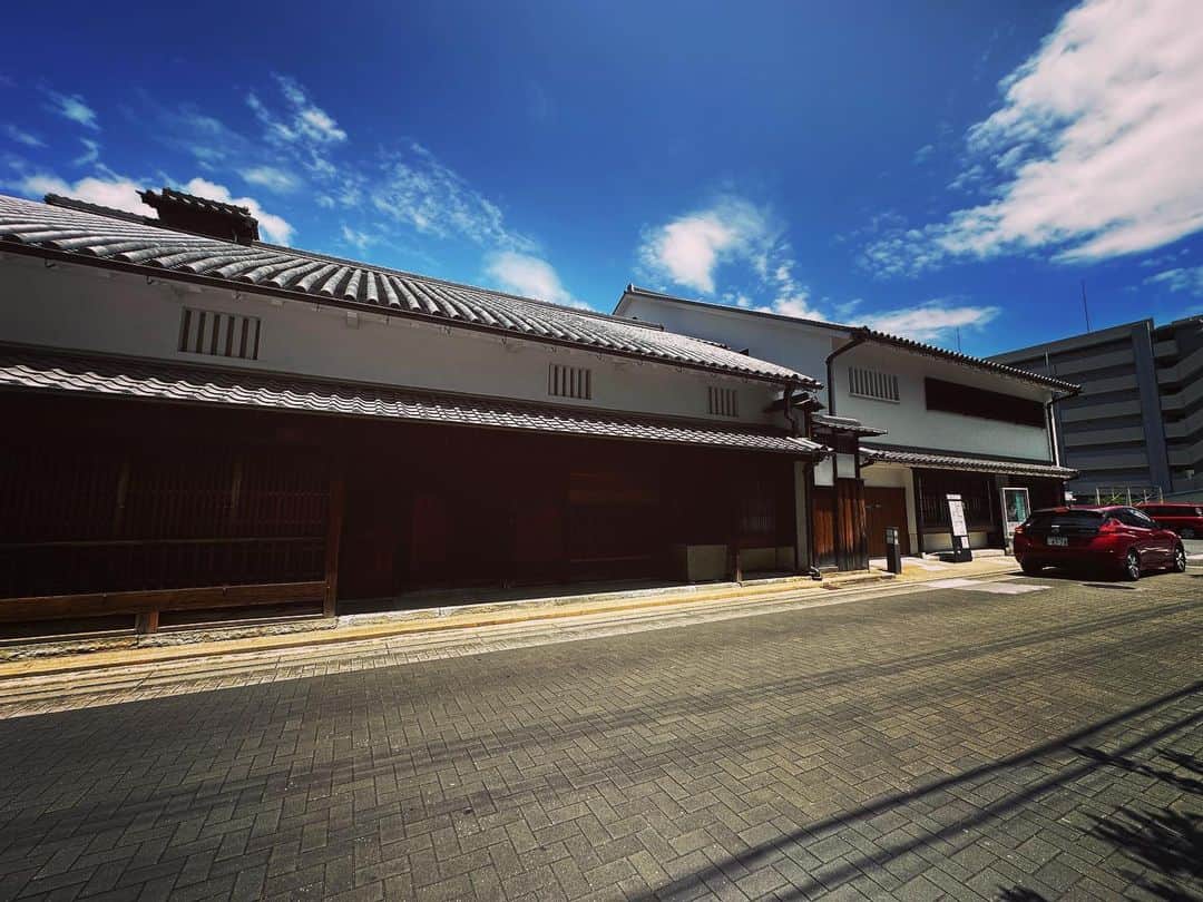 japantripさんのインスタグラム写真 - (japantripInstagram)「#伊丹市立ミュージアム  #itamicitymuseum  #itamicity  #伊丹市  #伊丹 #instadaily  #japanarchitecture  #japanmuseum  #unseenjapan  #unseenjapantrip」7月24日 19時25分 - japanculturalheritage