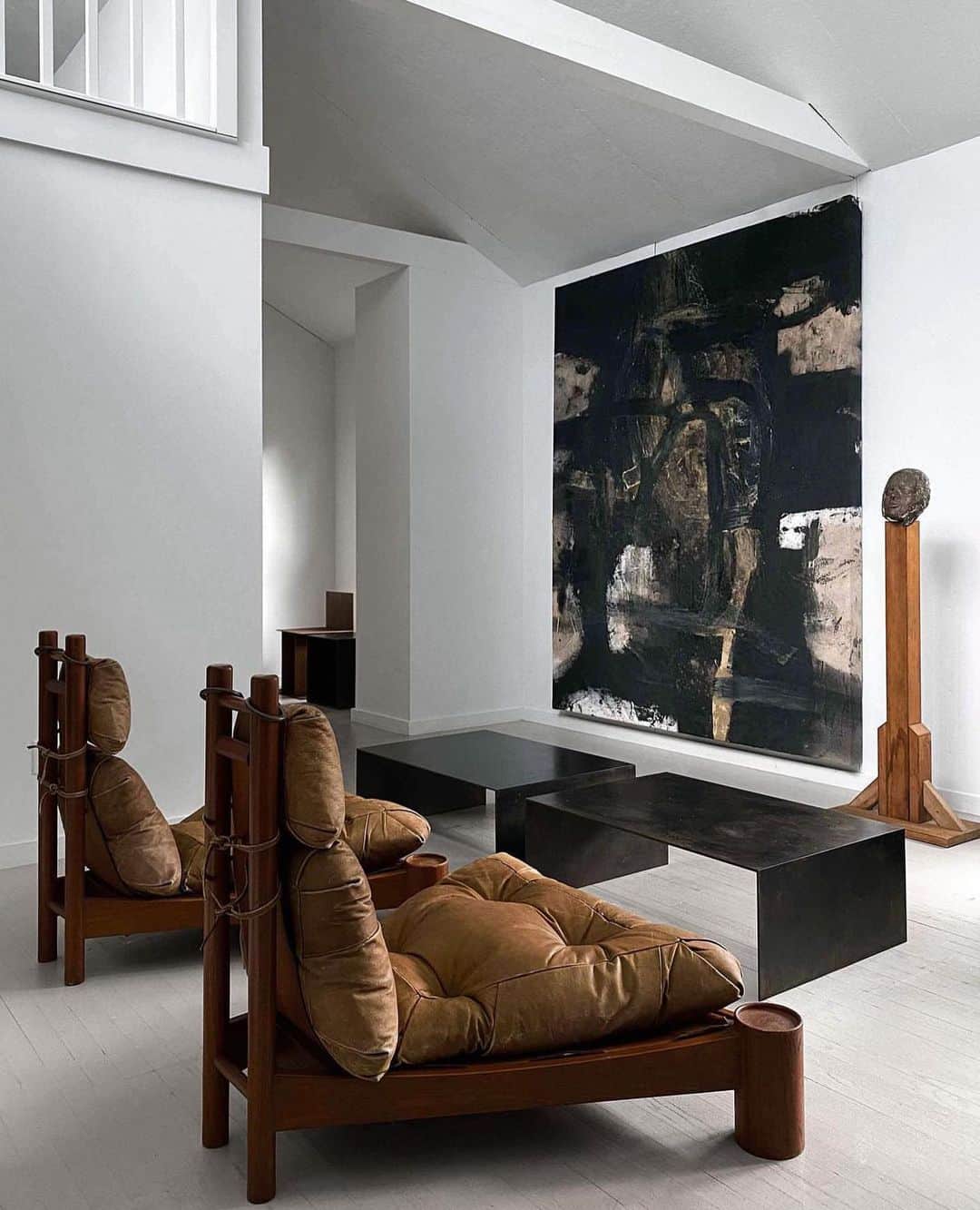My Interiorのインスタグラム：「Comfort in unique designs is presented at @lukasmachnik interior decors」