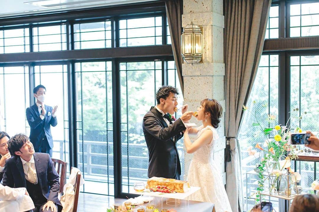 THE SODOH WEDDING OFFICIALさんのインスタグラム写真 - (THE SODOH WEDDING OFFICIALInstagram)「. Wedding Party  メインは、ハイチェアでより華やかに ケーキはおふたりの"出会い"でもある フレンチトーストに  おふたりにしか出せないカラーで彩る ウェディングパーティ  Photo by @kyoto_laviephotography   >>@sodoh_wedding   #sodoh花嫁#thesodohhigashiyamakyoto  #ザソウドウ東山京都#sodoh#pdsのある人生#weddingdress #dress #kyoto #wedding  #thetreatdressing#プレ花嫁#卒花嫁#結婚準備#式場探し#関西花嫁#京都花嫁#東京花嫁#京都結婚式#東山#入籍#プロポーズ#前撮り#結婚式#ウェディングドレス#ウェディングヘアメイク」7月24日 19時42分 - sodoh_wedding