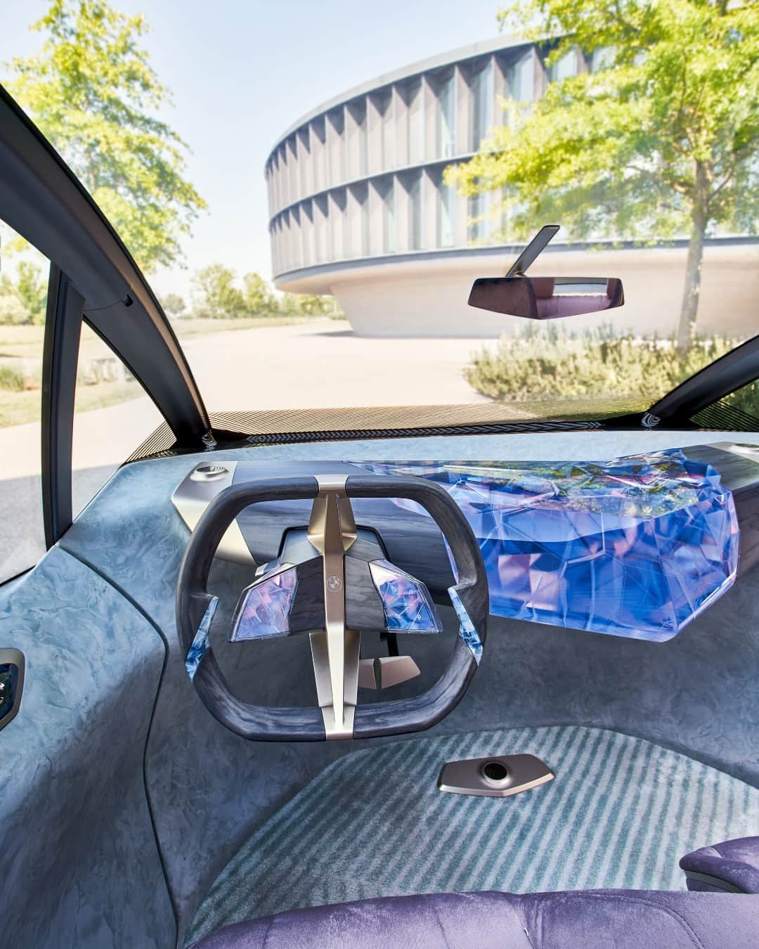 BMWのインスタグラム：「Steering the way towards a more circular future. #THEiVisionCircular #BMW」