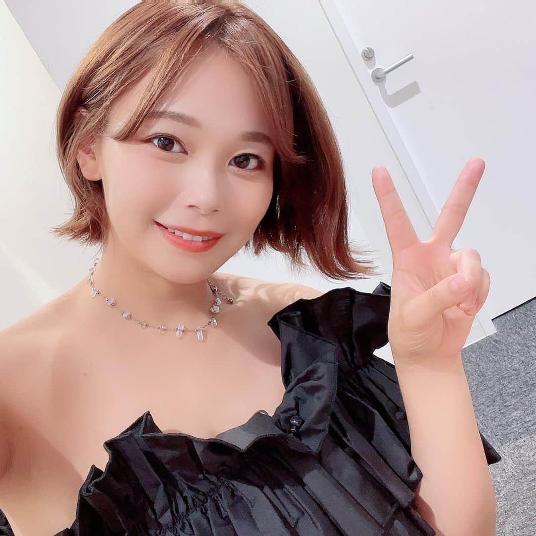 和地つかさのインスタグラム：「20:30からABEMA「ミッドナイト競輪」生配信です！！！✨️ みてねん！  #japaneseidol #photoshoot #photogravure #japanesewoman #selfies #japanesemodel #nicebody #instaart #instagramjapan #pool #tokyo #gravure #gravureidol #idol #portrait #fashion #競輪」