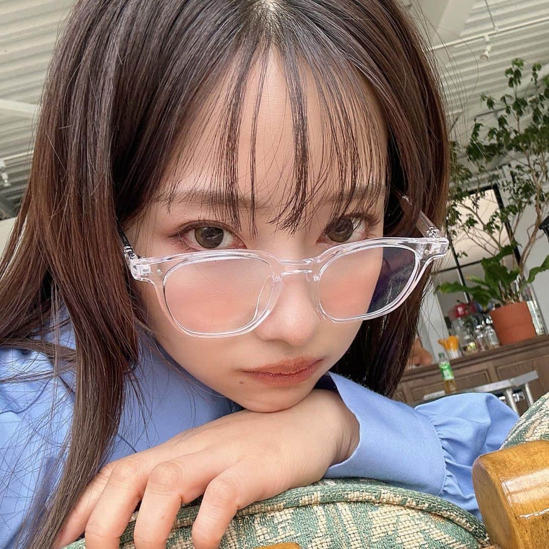 村瀬紗英さんのインスタグラム写真 - (村瀬紗英Instagram)「#dailylook Ray9月号、今月も宜しくね🩵🩷 撮影中ずっとマハラジャみたいな音楽流れててカレー食べたくなった🍛😺🎵」7月24日 11時08分 - saepiiii.m