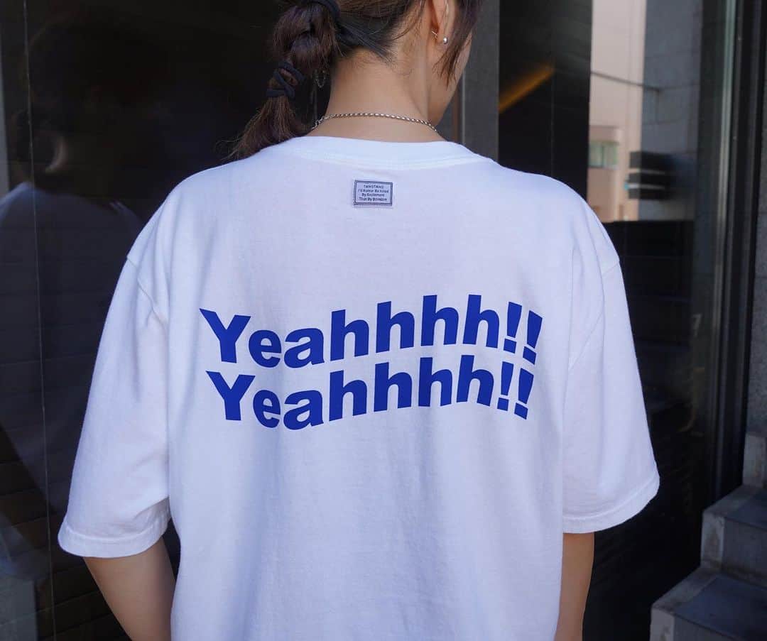 MāWさんのインスタグラム写真 - (MāWInstagram)「. [TANGTANG]  YEAH! T-Shirts.  "YEAH!"を表現したロゴデザインが印象的な一枚。 着ているだけでパッピーになれそうなこちらは性別を問わずに着用していただけます。  ブランドオリジナルのソフトで着心地の良い生地を使用しております。 背面ネックと左裾にはシグネチャーデザイン入りです。  -  #mawsapporo #MāW #insonline #tangtang #sapporo #hokkaido」7月24日 11時16分 - maw_sapporo