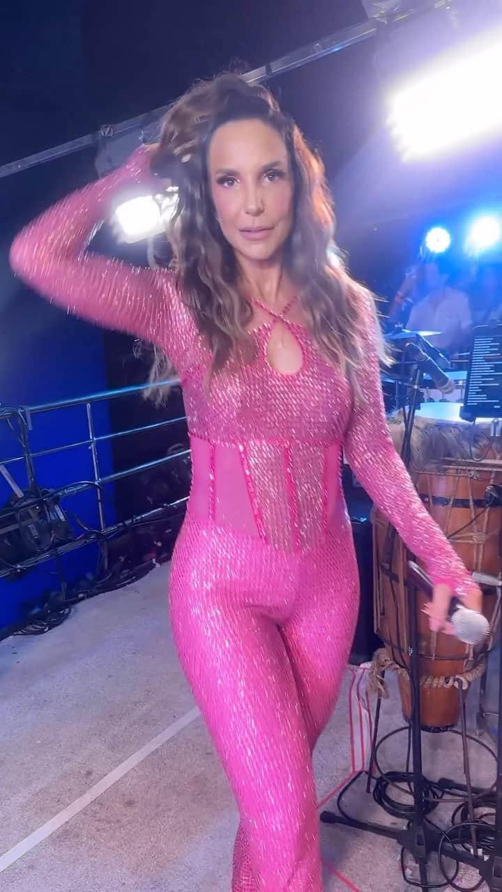イヴェッチ・サンガロのインスタグラム