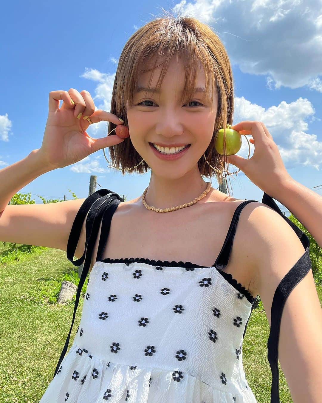 Elva Niのインスタグラム：「Long overdue family time ❤️ #elvainthe6ix  #princeedwardcounty  #travelwithelva」