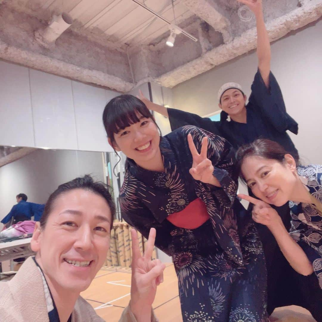 和泉元彌さんのインスタグラム写真 - (和泉元彌Instagram)「稽古場15日目のおもひで  この日は、 プロローグから全場両チーム当たりました。  キャラも場面も より深く、さらに深く 作り上げられていきます。  何度読んでも、 何度見ても、 笑えるし、泣ける…。 そして、絢爛な場面は見事にエンタメ。 野口ワールド全開な戦国時代劇が繰り広げられています❗️  2023.8/10(木)～8/20(日) 時代劇『PRINCESS TOYOTOMI』 脚本/演出:#野口大輔 https://princess-toyotomi.themedia.jp  【出演者】 《シングルキャスト》 #彩凪翔  #岩永ゆい/#西条美咲 #大原万由子/#あも/#藤田よしこ #海老澤健次/#元田牧子/#潮見勇輝 #三上竜平/#京矢彩希/#高田舟 #中西彩乃/#坂西春加/#福元あかり/#後藤めぐみ #留依まきせ/#和興  和泉元彌  《ダブルキャスト》 ・TOYOTOMI・ #美翔かずき/#山崎麗央奈 #ゆめ真音/#大塚杏奈 #山脇広大/#戸田牧/#中村優希  ・AZAI・ 平塚千瑛/綾月せり 銀ゲンタ/倉田瑠夏 片岡芽衣/緑川青真/雪村花鈴   《声の出演》#西岡德馬  【スケジュール】 2023.8/10(木)～8/20(日) 上演時間は2時間30分(休憩10分含む) 🎤終演後アフタートークあり  《東京公演》 8/10(木)13:00(T)🎤/18:30(A) 8/11(金)13:00(A)🎤/18:30(T) 8/12(土)13:00(T)/18:30(A) 8/13(日)12:00(A)/16:30(T)  《大阪公演》 8/18(金)13:00🎤/18:30 8/19(土)13:00🎤/18:30 8/20(日)12:00  ※大阪公演はシングルキャストと、ダブルキャストの選抜者が出演致します  【劇場・アクセス】 《東京公演》 CBGKシブゲキ!! 〒150-0043 東京都渋谷区道玄坂2-29-5 ザ・プライム 6階 半蔵門線・東急田園都市線 「渋谷駅」A0出口直結  《大阪公演》 近鉄アート館 〒545-8545 大阪市阿倍野区阿倍野筋1-1-43  あべのハルカス近鉄本店ウイング館8階 近鉄「大阪阿部野橋駅」 JR・大阪メトロ「天王寺駅」 下車すぐ  【チケット】 《劇場観劇》 SS席 12.000円 (前方指定席) 非売品ブロマイド東京①番/大阪②番付  S席 9.000円(中央指定席)  A席 6.500円(後方指定席)  《デリステ》 大阪公演の収録DVD ※東京公演は収録なし  SSセット 12.000円 (上演Blu-ray・パンフレット 台本・非売品ブロマイド③番付)  Sセット 9.000円 (上演Blu-ray・パンフレット)  Aセット 6.500円 (上演DVD)  【その他】 その他公演に関するFAQなどは、下記公式サイトを御確認ください。  時代劇『PRINCESS TOYOTOMI』公式サイト https://princess-toyotomi.themedia.jp  #アレステ　#プリステ2023」7月24日 12時50分 - izumimotoya