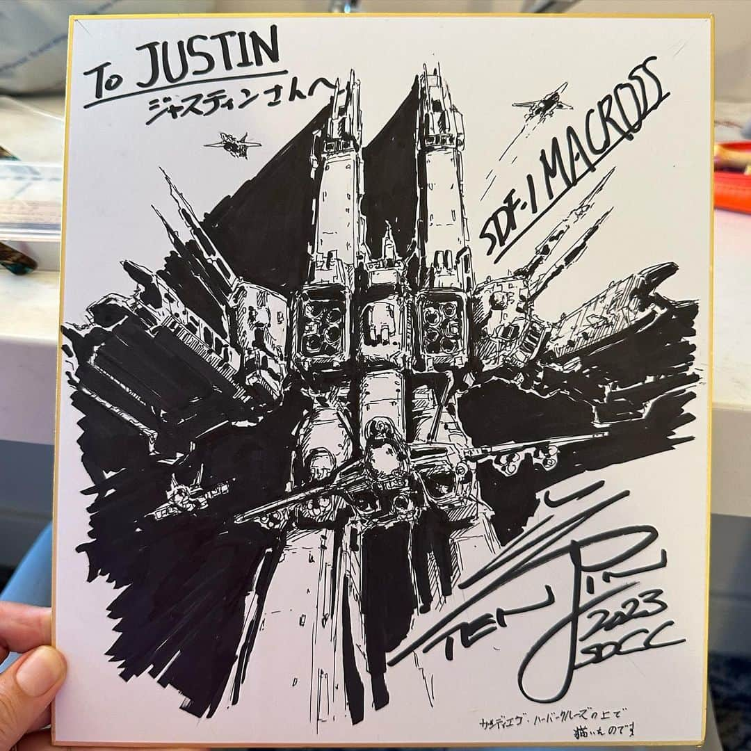 天神英貴さんのインスタグラム写真 - (天神英貴Instagram)「Schetch for Justin on SDCC! I drew it on a harbor cruiser! Do you like it? #macross #sdf1 #マクロス　 ＃天神英貴　#宮武一貴　#hidetakatenjin  #河森正治　#ビックウエスト」7月24日 13時23分 - tenjin_hidetaka