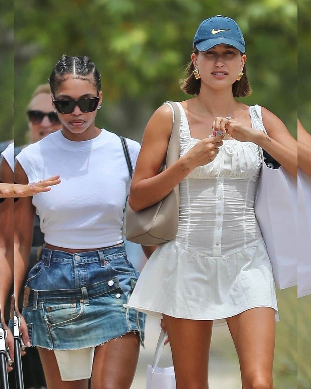Just Jaredさんのインスタグラム写真 - (Just JaredInstagram)「Hailey Bieber and Lori Harvey were spotted out in Malibu, doing a little shopping with some more of their friends #HaileyBieber #LoriHarvey Photos: Backgrid」7月24日 13時56分 - justjared