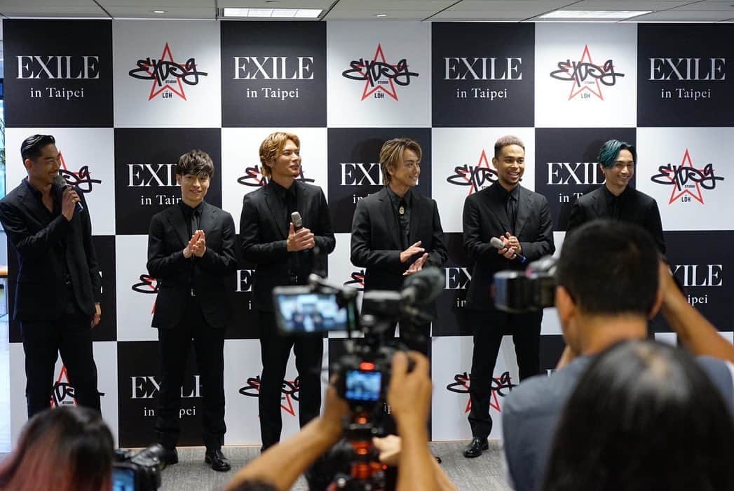 SHOKICHIさんのインスタグラム写真 - (SHOKICHIInstagram)「EXILE in Taiwan🇹🇼  Just wrapped up an amazing live show in Taiwan! Thank you all for the incredible energy! Can't wait to be back soon!  そして日本から来てくれたみんなの顔を見たら感動でした🥲いつもありがとう✨✨ #Taiwan」7月24日 13時57分 - exxxile_shokichi