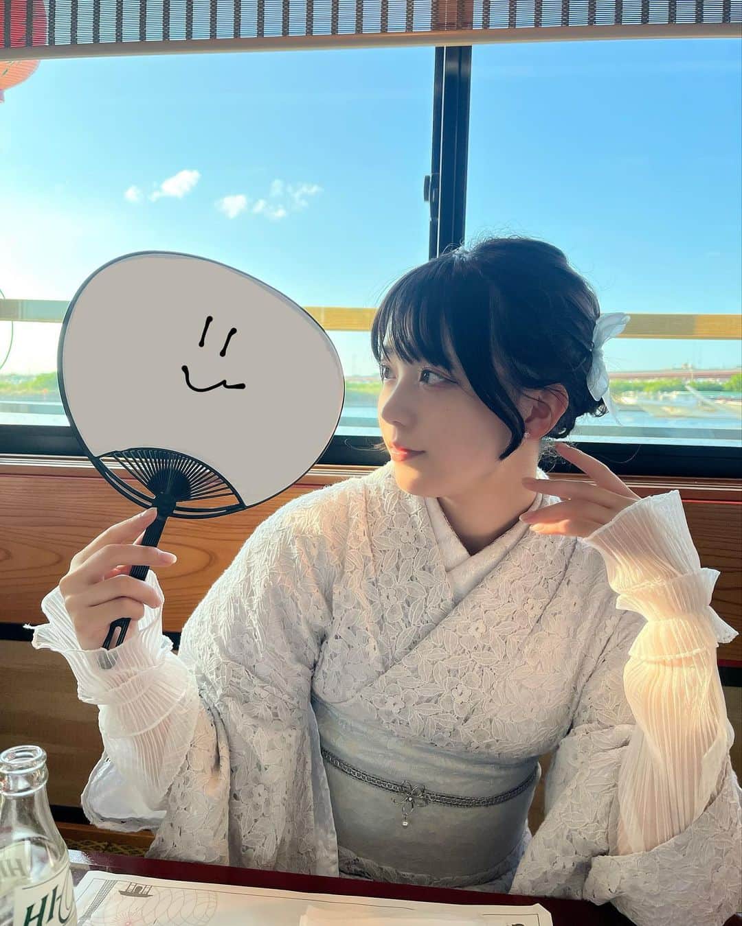 米倉れいあのインスタグラム：「白 い 浴 衣 可 愛 い 🤍 🙌🏻 ❕  #05 #夏祭り #夏 #浴衣 #🤍」