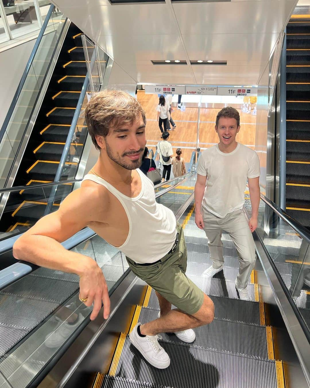 マディソン・チョックさんのインスタグラム写真 - (マディソン・チョックInstagram)「Fun in Nagoya 😄 Next stop Nikko! 🇯🇵 🚆   #theICE #figureskating #show #iceshow #poodles」7月24日 14時41分 - chockolate02