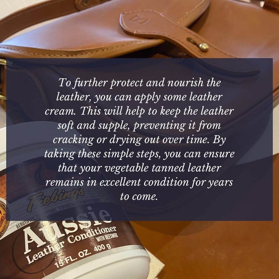 ジョンチャップマンさんのインスタグラム写真 - (ジョンチャップマンInstagram)「To keep your Chapman in top condition, it is important to care for your vegetable tanned leather.」7月24日 17時04分 - chapmanbags