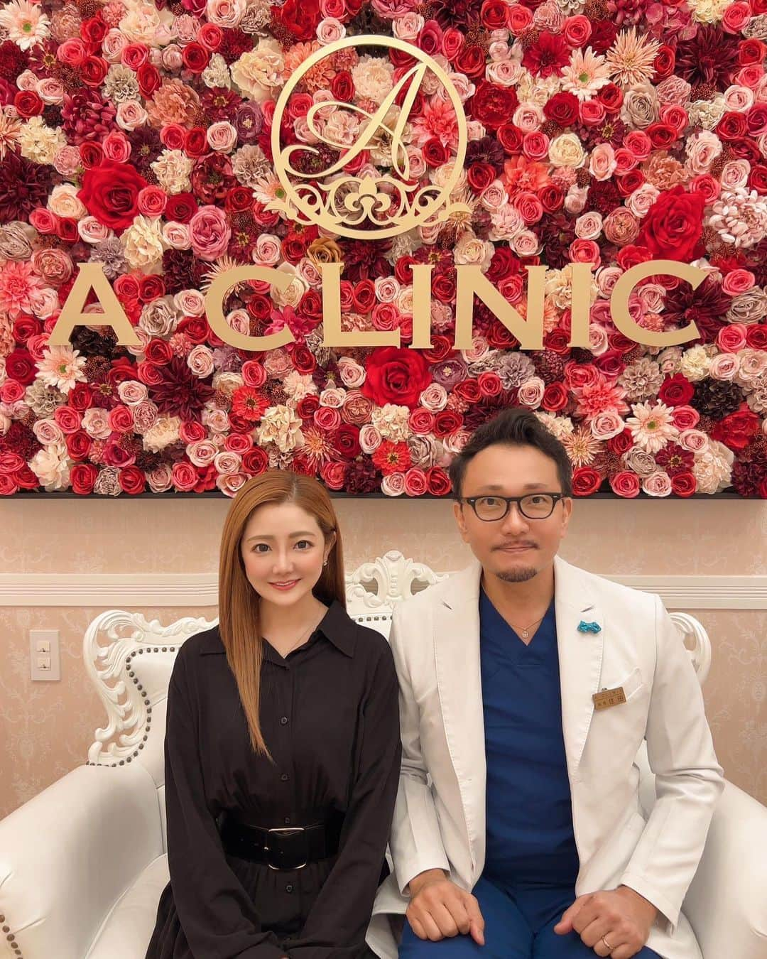 らんらんさんのインスタグラム写真 - (らんらんInstagram)「@a_clinic_nagoya の  @aclinic_sumita 住田篤紀先生に aスレッドをしてもらいました✨️  口元周りのたるみが嫌でaスレッドやってみたいなーって思っていて😉  施術が終わって鏡をみた瞬間、シュッとなって引き上がっていました！  住田先生もスタッフの方も優しくて丁寧な対応をしてくれました😊  院内も綺麗で個室ばかりで誰とも会わないのがいいなーと思いました！  次はパーフェクトノーズやりたい🩶  #aスレッド #糸リフト #aclinic #aclinic銀座 #aclinic横浜 #aclinic新宿 #aclinic名古屋 #aclinic大阪 #aclinic福岡 #aclinic池袋  #aclinic仙台 #aクリニック #エークリニック#小顔 #リフトアップ #スレッドリフト #小顔整形 #たるみ改善 #美容外科 #美容皮膚科 #美容クリニック#住田篤紀」7月24日 17時05分 - ran_glamorous