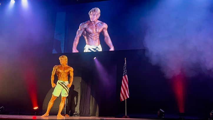 のインスタグラム：「. MCCS  Far East Bodybuilding 2023  ・Men,s Physique Over5.8 ・Bodybuilding Middle weight  この２つのカテゴリーに出場しました！  メンズフィジークはクラス4位 ボディビルはクラス2位を頂きました。  メンズフィジークを10年続けて今年が最後の年でした！ 最後に高いレベルの中決勝に行けて4位を頂けたのは本当に嬉しいです😊  ボディビルは初挑戦でわからない事も多く有りましたが凄く楽しかったです！  ボディビルの投稿は次回！  #筋肉#muscle#workout#training#ワークアウト#トレーニング#筋トレ#bodybuilding#mensphysique#ダイエット#diet#fitness#フィットネス#フィジーク#ボディビル#mccs#fareastbodybuilding」