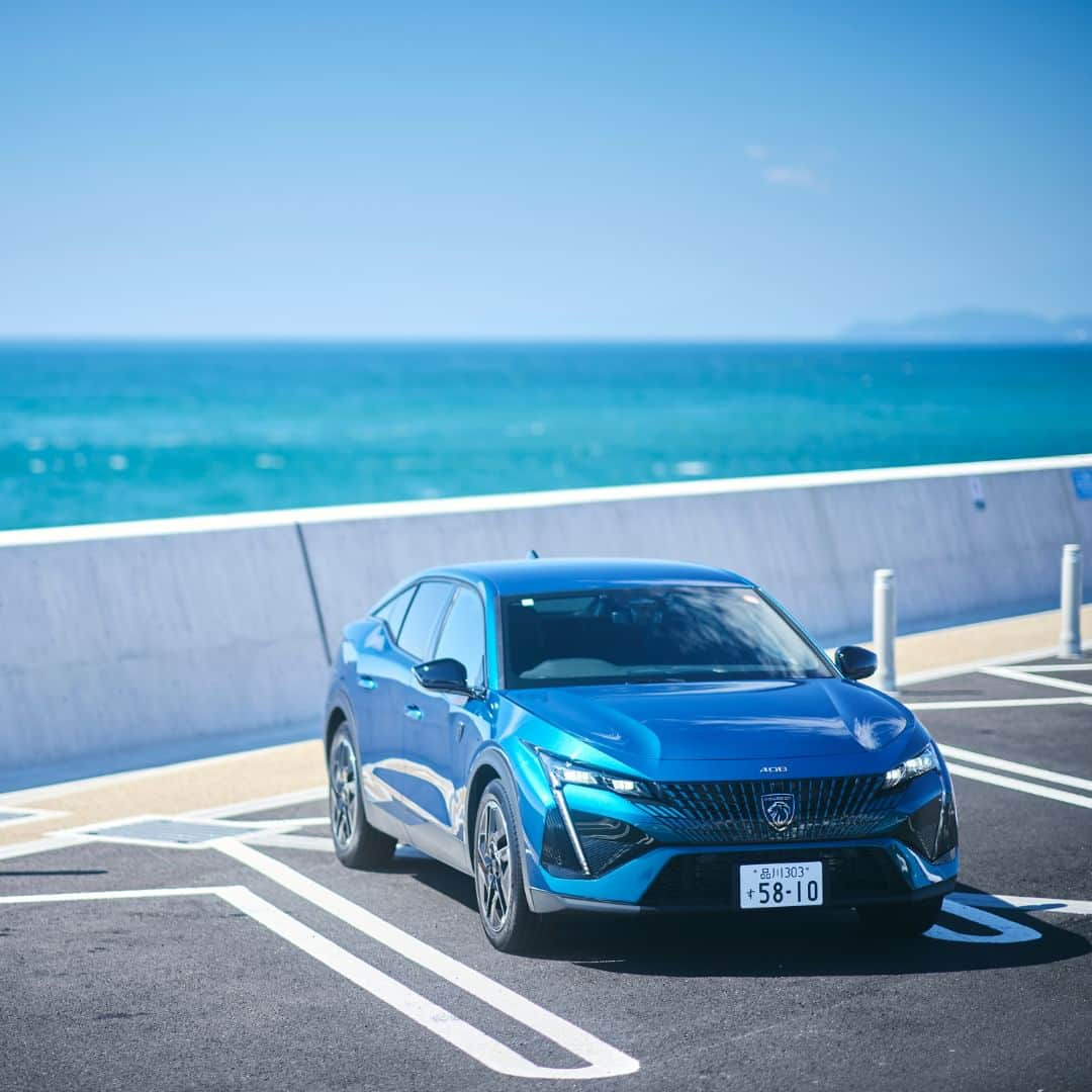 Peugeot_jpのインスタグラム：「プジョーとともに過ごした瞬間をシェアしませんか？  今回は「プジョー × 夏🏝」をテーマに 写真や動画を募集します。  【投稿方法】 ① 当アカウント（ @peugeot_jp ）をタグ付け ② #プジョーライフ をつけて投稿  投稿いただいたお写真は、プジョー公式アカウントでご紹介させていただくことがあります。   皆さまの投稿をお待ちしております。  #Peugeot #プジョー」