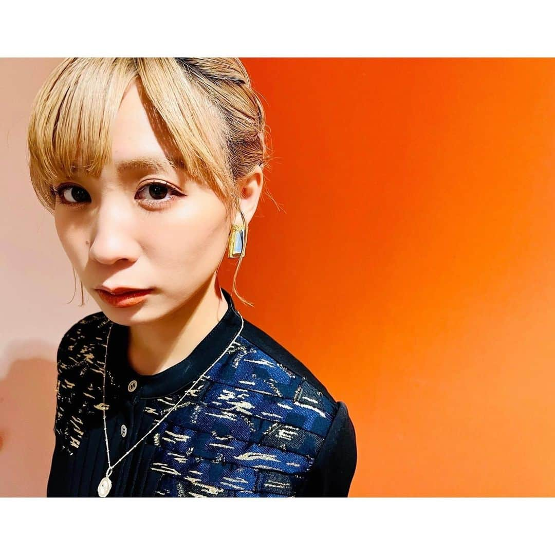 モモコグミカンパニーのインスタグラム：「解散後インタビュー ENCOUNT スポーツ報知 マイナビニュース  styling @stylist_yuya」