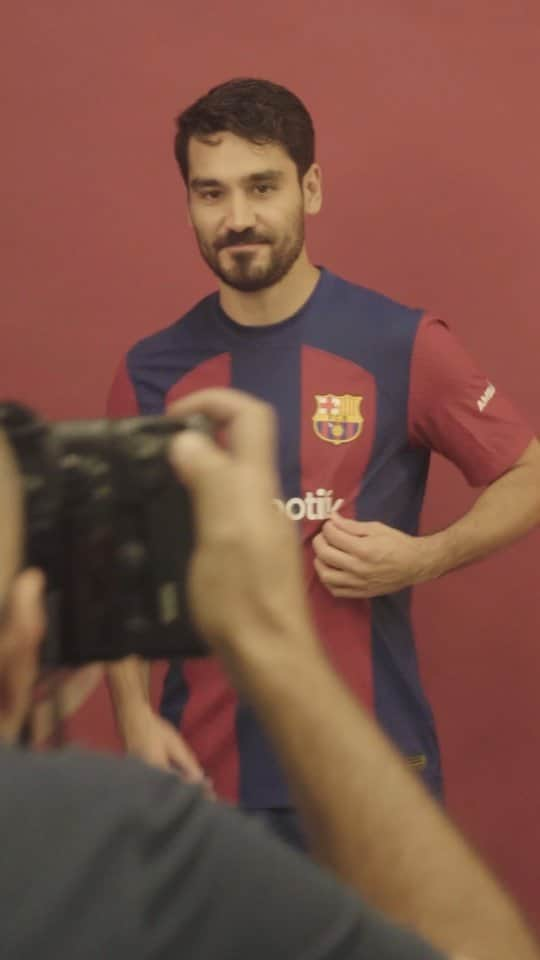 イルカイ・ギュンドアンのインスタグラム：「A day to remember 📽💙❤ @fcbarcelona」