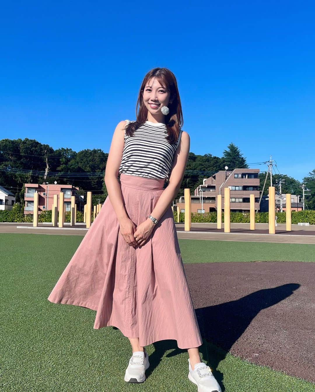 のインスタグラム：「夏、ですね😎🏖️ #気象予報士 #アナウンサー #セントフォース #ナイトプール #涼を取りましょう」